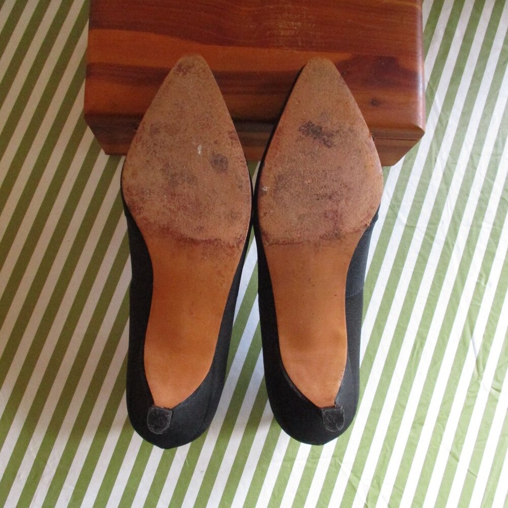 Perspective Pumps - Picture 8 of 13